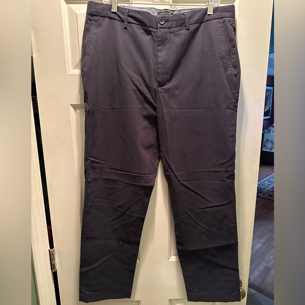 Banana Republic Slim Fit Dress Pants 35 x 30 Color navy blue